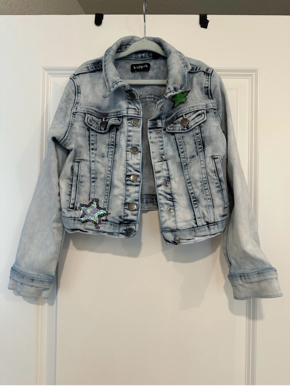 kidpik Light Wash Denim Jacket with Sequin Star & Happy Patches Size 5/6
